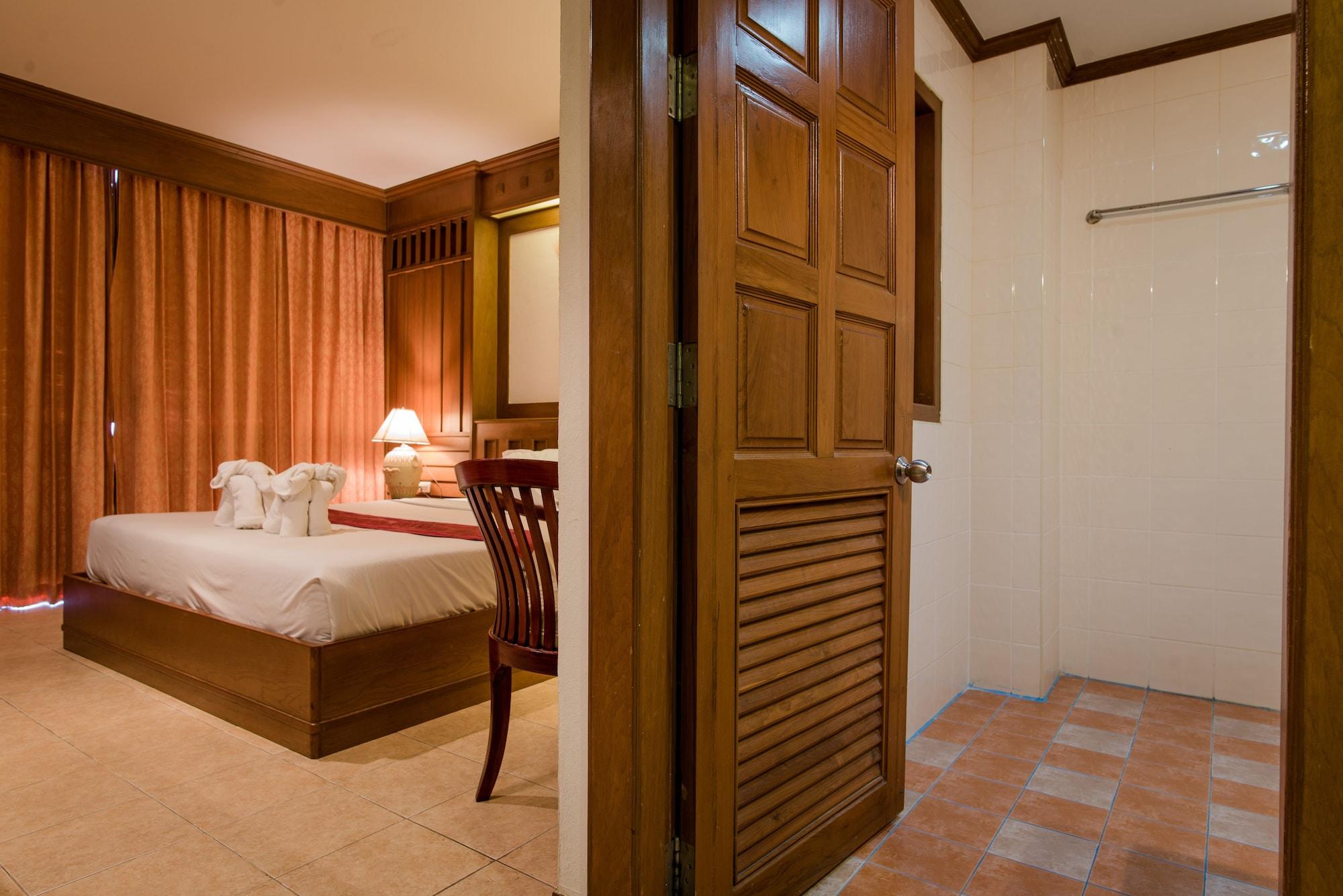 Cello Hotel Patong Экстерьер фото