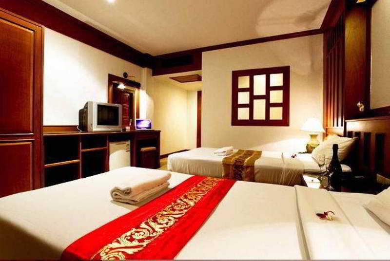 Cello Hotel Patong Экстерьер фото